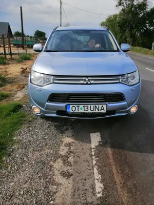 Mitsubishi Pehv 2014 - imagine 10