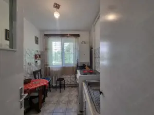 Apartament 2 camere decomandate, etaj 3, Zona Centrala - imagine 2