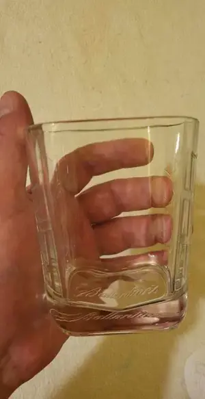 Pahar Mare Whiskey Ballantines -20 LEi - imagine 3