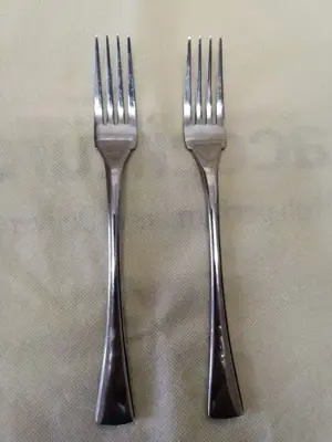 SET 2 Furculițe Villarte Arta Casei +1 Lingura Solingen 18 10- 35 LEI