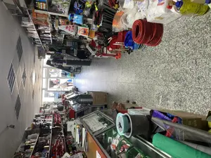 Vand spatiu comercial și casa de locuit - imagine 2