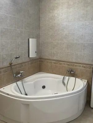 Vand spatiu comercial și casa de locuit - imagine 10