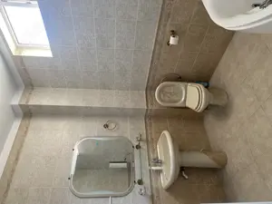 Vand spatiu comercial și casa de locuit - imagine 9