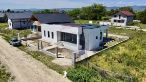 Casă / Vilă Campineanca