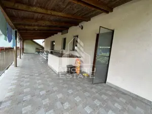 Casa individuala , 4 camere,2 bai, garaj, acces auto, 575 teren - imagine 3