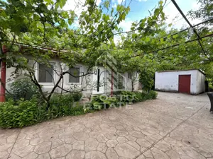 Casa individuala,3 camere, 2 bai, acces auto, garaj,teren 3182 mp - imagine 16