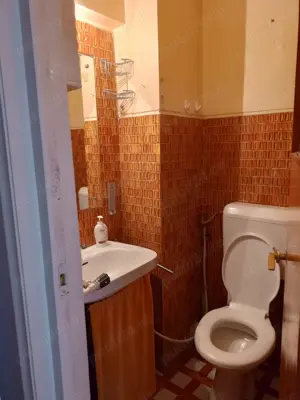 Inchiriez apatament 3 camere 2bai.zona Unirii, Rond Cosbuc,et.4din8 - imagine 11