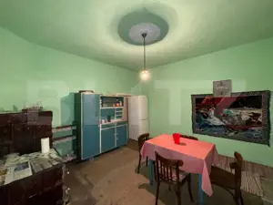 Casa de vanzare, cu 2 camere, 120 mp + teren de 1207 mp, zona Cărăstău - imagine 5