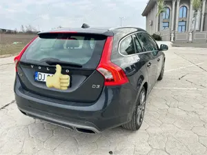 Volvo V60 cu km reali 163.000 - imagine 2