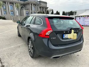 Volvo V60 cu km reali 163.000 - imagine 3