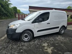 Autoutilitara Peugeot Partner