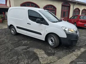 Autoutilitara Peugeot Partner - imagine 2