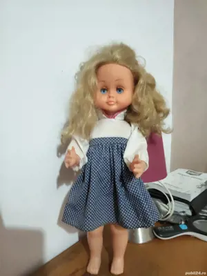 Vand papusa romaneasca