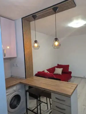  Garsonieră modernă de închiriat – complet renovată