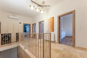 Casă de închiriat în Dumbrăvița – 4 dormitoare, 2 băi, Pădure | Com 0% - imagine 17