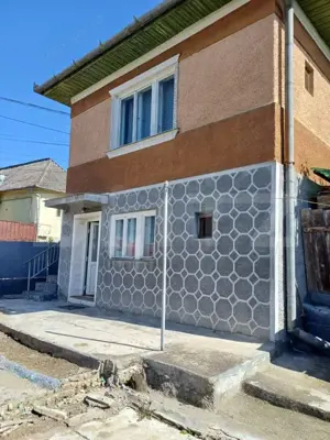 Casa de vanzare, cu 3 camere, 85 mp, 151 mp teren, zona centrala Turda - imagine 13