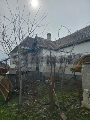 Casă bătrânească cu teren generos, în localitatea Dedrad – la 10 km de Reghin - imagine 6