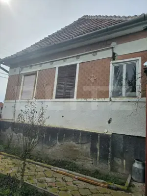 Casă bătrânească cu teren generos, în localitatea Dedrad – la 10 km de Reghin - imagine 5