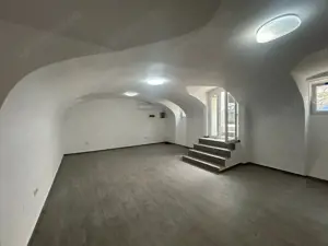 Spațiu Comercial de Închiriat Arad – 70mp, Acces Stradal