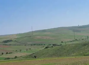 Cota de 1/2 din teren extravilan, comuna Rogova, Jud Mehedinti - imagine 2