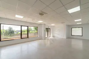 Spațiu comercial de închiriat – 103 mp – Craiovei - amenajat nou! - imagine 2