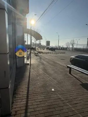 Spatiu de inchiriat zona 1 Mai la bulevard