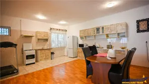 FILM 3D! Casa arhitectura flexibila:2 unitati,500mp teren,locuri parcare,Central, Brasov - imagine 12