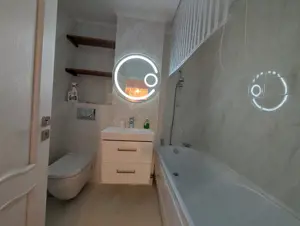 Renovat, 2 camere decomandate - 64 mp , etaj intermediar, Nord - imagine 3