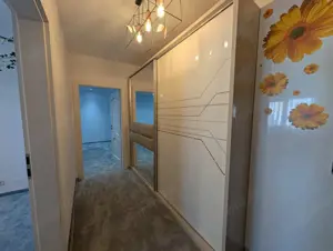 Renovat, 2 camere decomandate - 64 mp , etaj intermediar, Nord - imagine 10