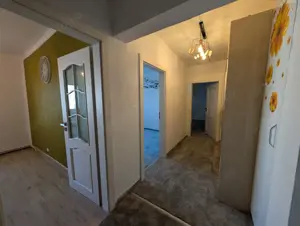 Renovat, 2 camere decomandate - 64 mp , etaj intermediar, Nord - imagine 4