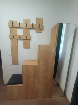 Cuier cu pantofar încăpător 