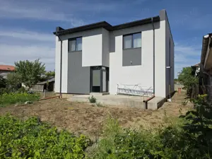 Vila intr-un peisaj idilic la 15 minute de capitala, pret imbatabil! - imagine 6