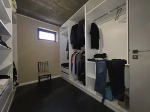 Vila intr-un peisaj idilic la 15 minute de capitala, pret imbatabil! - imagine 16