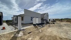 Comision 0%. Duplex pe parter. Panouri solare. 328 mp teren. La cheie