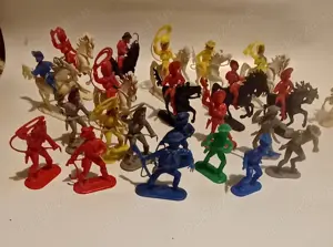 Cowboy si indieni de plastic de jucărie  - imagine 4