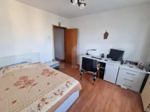 Apartament de vanzare, cu 3 camere, 64 mp, zona Craiovita Noua - imagine 9