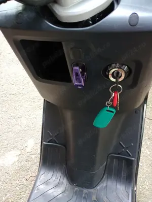 Scuter electric NIU N 1 SPORT - imagine 4 Scuter electric NIU N 1 SPORT - imagine 4