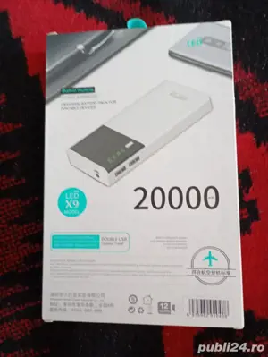 Vand 2 bateri externe noua noute sigilate