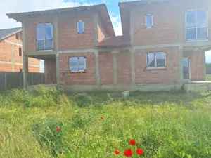 Duplex 5 camere, 128 mp utili, despartit prin camera tehnica, Calea Urseni