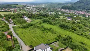 Teren intravilan 1300mp Cisnadioara str. Ciresilor - imagine 2