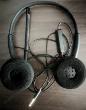 Vand casti cu microfon PLANTRONICS