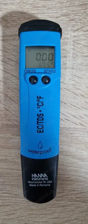 HANNA pH   EC   TDS   T Combo tester rezistent la apă