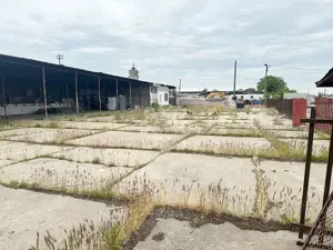 Teren 2100mp si spatii pentru depozitare de inchiriat zona Iosia - imagine 3