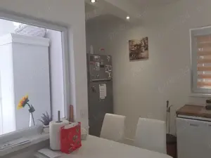 Vanzare Casa din boltari si caramida, mobilata si utilata, aproape str.Hipodrom cu str. Albinei. - imagine 15