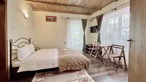 Casa De Vanzare Langa Padure