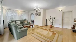 Casa De Vanzare Langa Padure - imagine 8