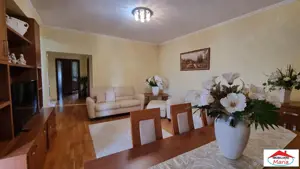 Apartament 3 camere semicentral pe 2 niveluri - imagine 6 Apartament 3 camere semicentral pe 2 niveluri - imagine 6