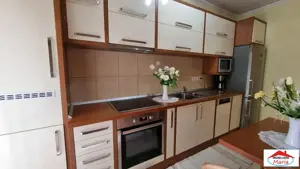 Apartament 3 camere semicentral pe 2 niveluri - imagine 8 Apartament 3 camere semicentral pe 2 niveluri - imagine 8