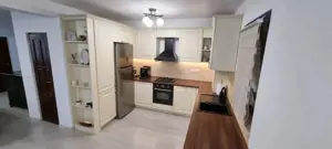 Casa triplex, moderna, spre vanzare, zona in dezvoltare - imagine 4