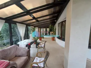 Vila cu 20 ari teren in Scheia - imagine 6